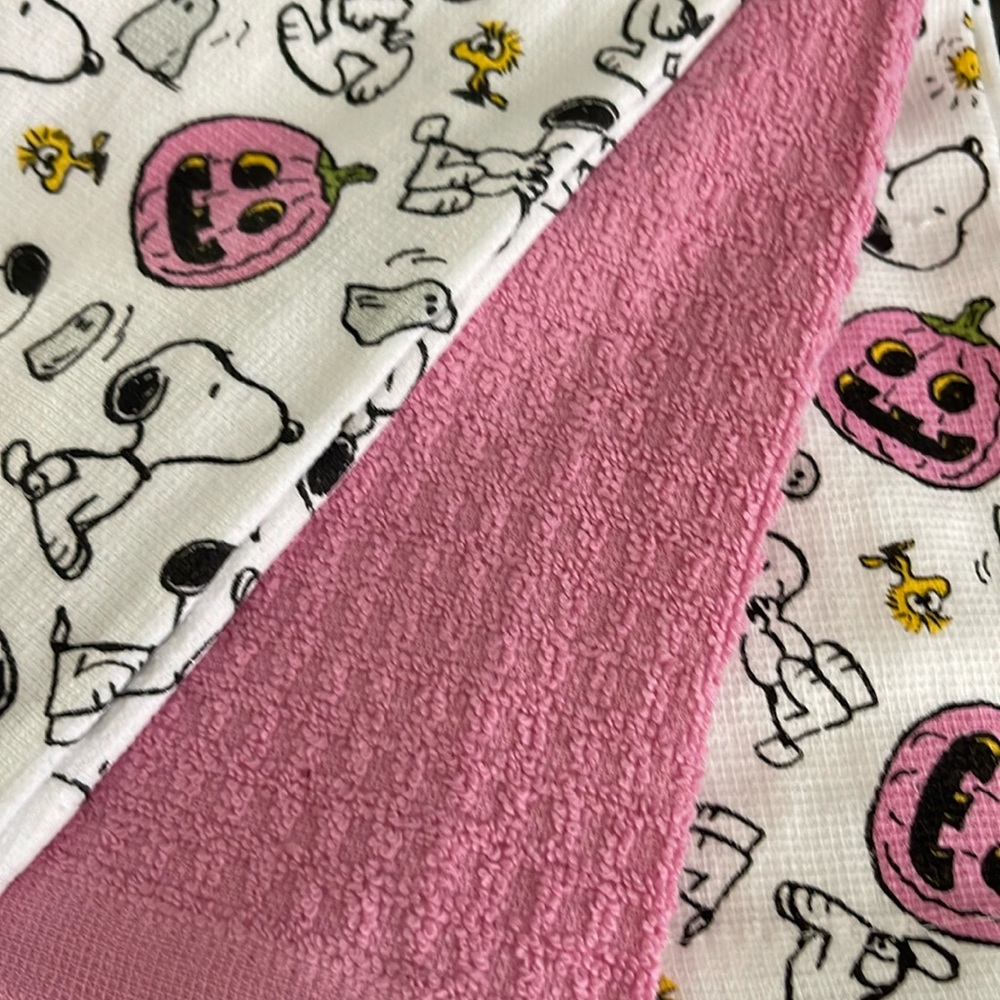 🆕PEANUTS SNOOPY HALLOWEEN 🎃 SET OF 3 KITCHEN TOWELS - Picture 3 of 7